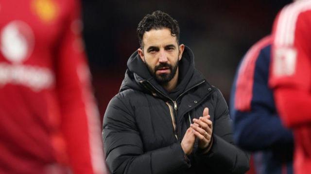 1740962205042041408.jpg amorim.jpg