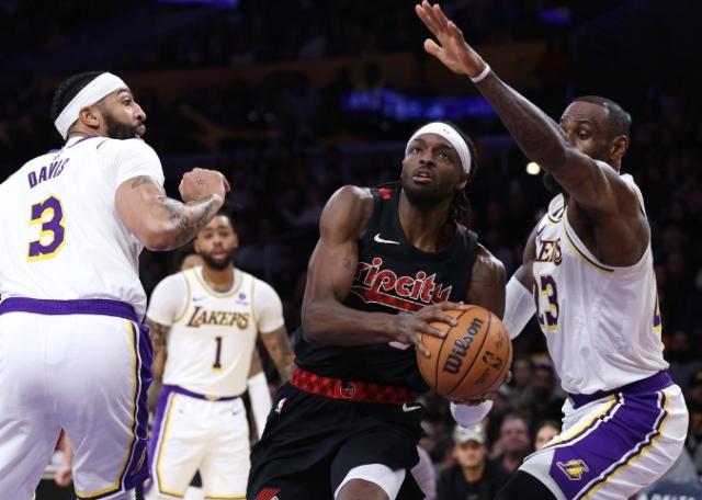 华体会app下载-坐吃山空还是孤注一掷？第三星问题仍在困扰湖人